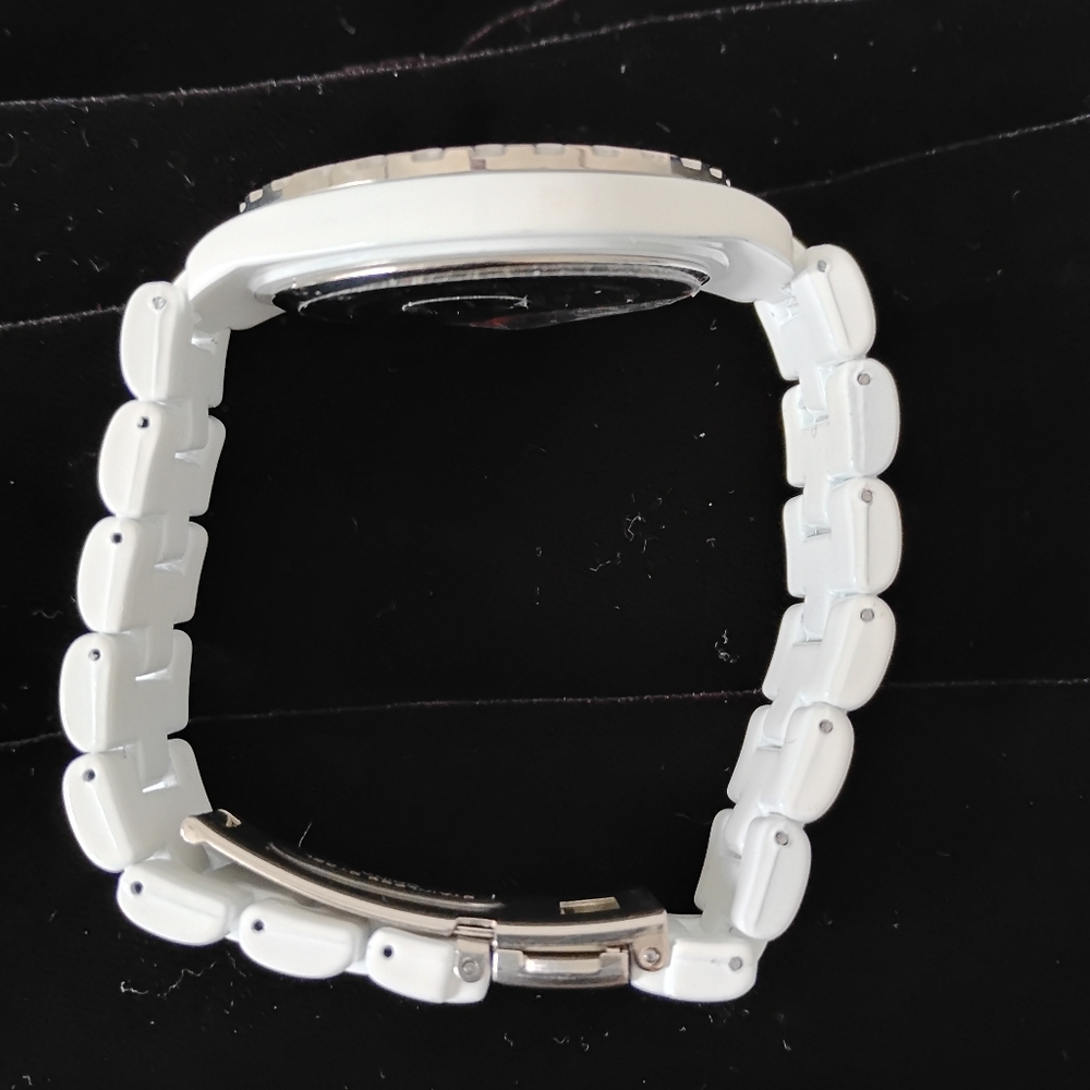Disney Tinkerbell White w/ Rhinestones Enamel Women's Watch Needs Battery? - Picture 5 of 10